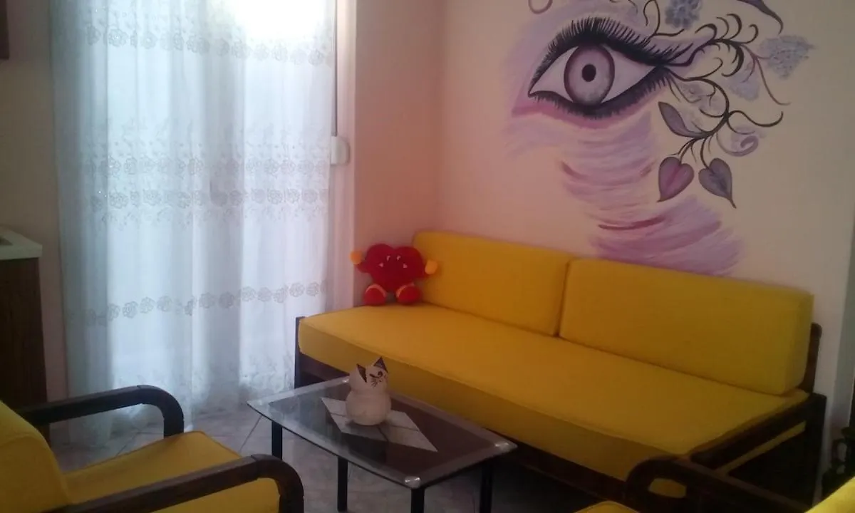 סלוניקי Apartment On 4Th Floor With A Huge Balcony! 10 Min Away From Metro!